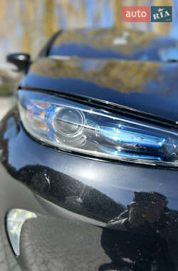 Хэтчбек Renault Zoe 2014 в 
