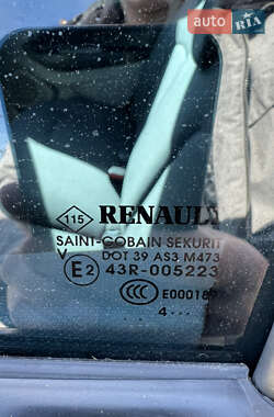 Хэтчбек Renault Zoe 2014 в 