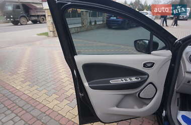 Хетчбек Renault Zoe 2013 в 