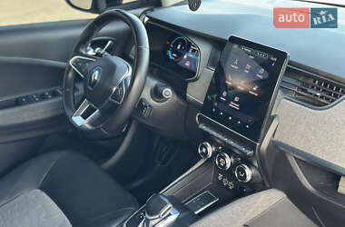 Хэтчбек Renault Zoe 2020 в 