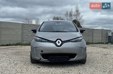 Хэтчбек Renault Zoe 2015 в 