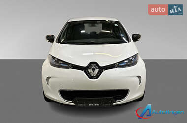 Хэтчбек Renault Zoe 2016 в 