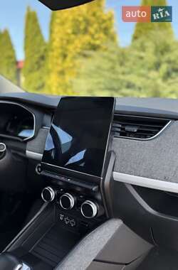Хэтчбек Renault Zoe 2020 в 