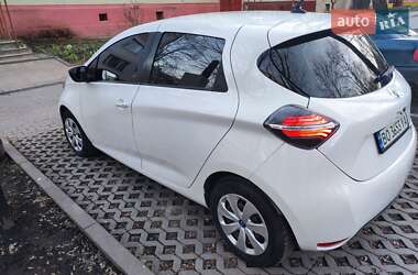Хэтчбек Renault Zoe 2020 в 