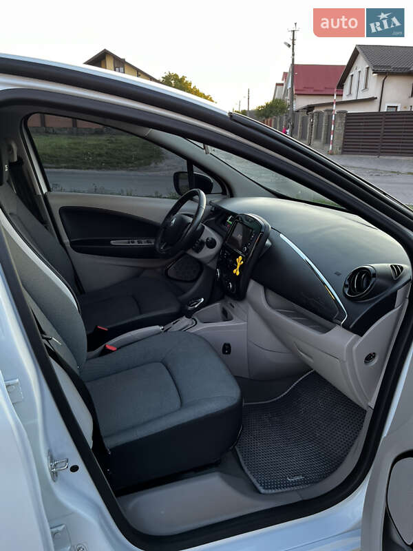 Хэтчбек Renault Zoe 2016 в Хмельницком