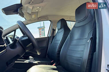 Хетчбек Renault Zoe 2020 в 