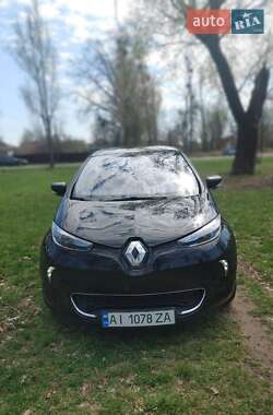 Хэтчбек Renault Zoe 2015 в 