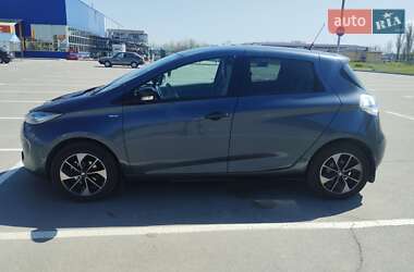 Хэтчбек Renault Zoe 2018 в 