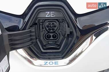 Хэтчбек Renault Zoe 2020 в 