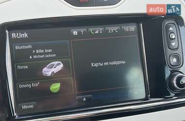Хетчбек Renault Zoe 2015 в 
