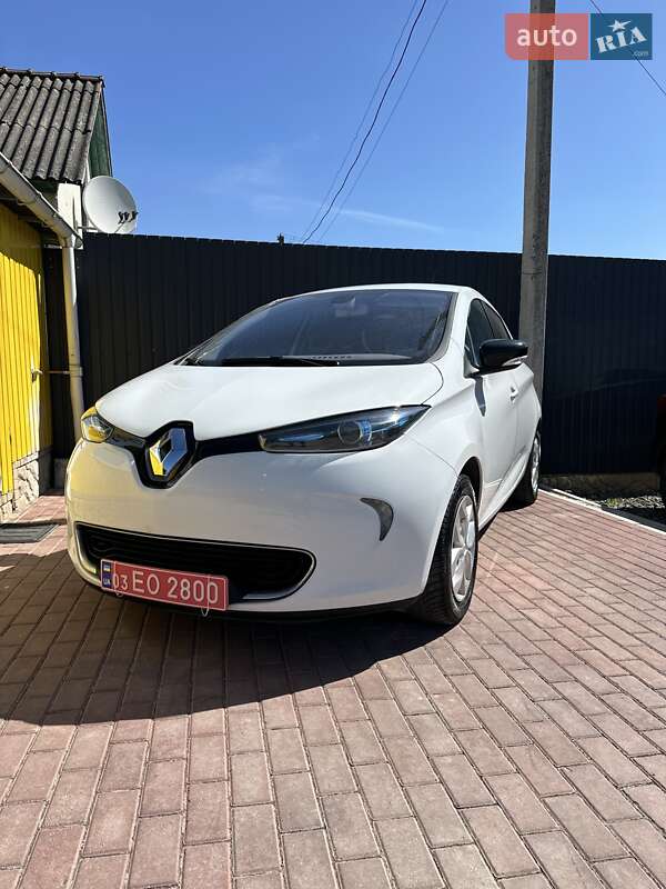 Хэтчбек Renault Zoe 2013 в 