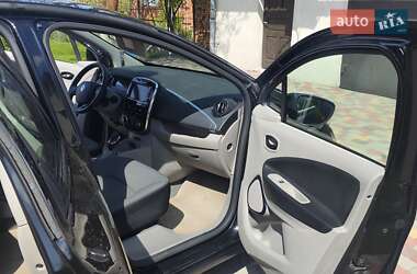 Хетчбек Renault Zoe 2016 в 