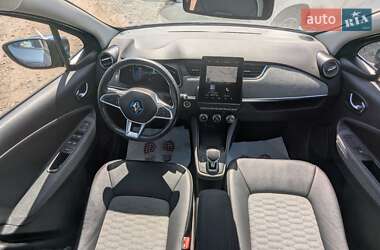 Хэтчбек Renault Zoe 2019 в 
