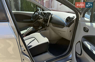Хэтчбек Renault Zoe 2014 в 