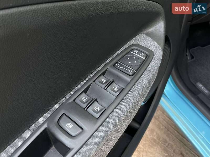 Хэтчбек Renault Zoe 2020 в Киеве