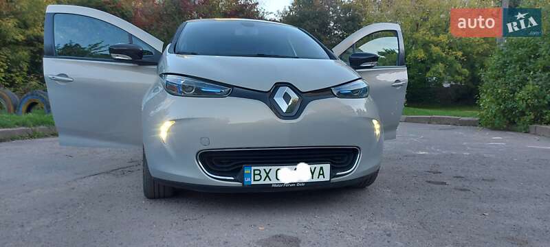 Хетчбек Renault Zoe 2016 в Хмельницькому