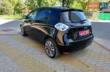 Хетчбек Renault Zoe 2015 в 