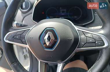 Хэтчбек Renault Zoe 2020 в 