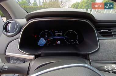 Хэтчбек Renault Zoe 2020 в 