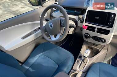 Хэтчбек Renault Zoe 2013 в 
