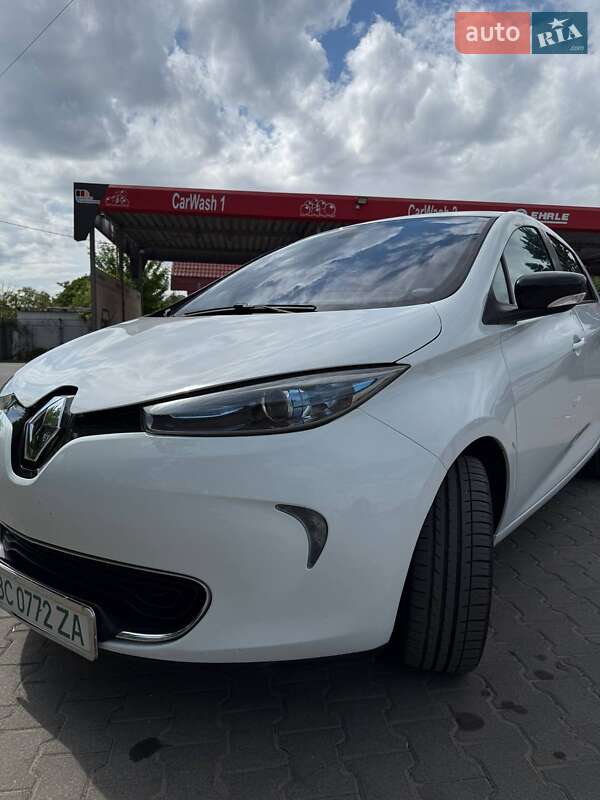 Хэтчбек Renault Zoe 2016 в Львове