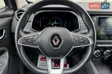 Хэтчбек Renault Zoe 2021 в 