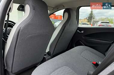 Хэтчбек Renault Zoe 2021 в 