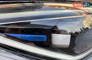 Хетчбек Renault Zoe 2021 в 
