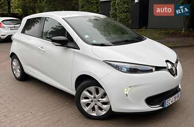 Хетчбек Renault Zoe 2016 в 