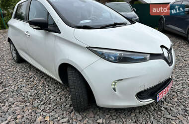 Хэтчбек Renault Zoe 2015 в 