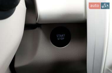 Хэтчбек Renault Zoe 2018 в 