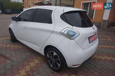 Хетчбек Renault Zoe 2017 в 