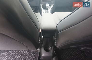 Хетчбек Renault Zoe 2017 в 