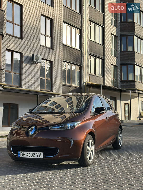 Хэтчбек Renault Zoe 2014 в Одессе фото 3 Хэтчбек Renault Zoe 2014 в Одессе