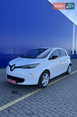Хэтчбек Renault Zoe 2015 в 
