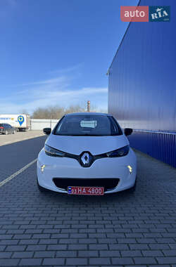 Хэтчбек Renault Zoe 2015 в 