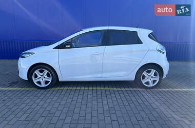 Хэтчбек Renault Zoe 2015 в 