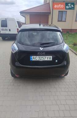 Хэтчбек Renault Zoe 2016 в 