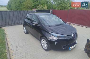 Хэтчбек Renault Zoe 2016 в 