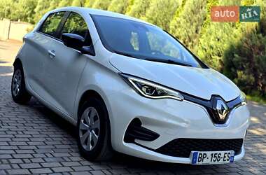 Хэтчбек Renault Zoe 2021 в 