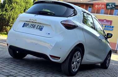 Хэтчбек Renault Zoe 2021 в 