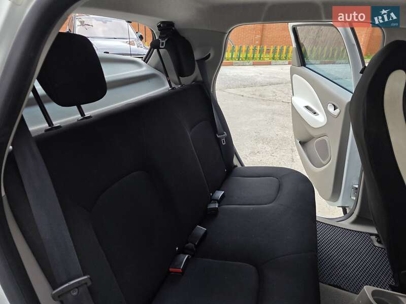 Хетчбек Renault Zoe 2014 в Івано-Франківську