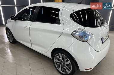 Хэтчбек Renault Zoe 2013 в 