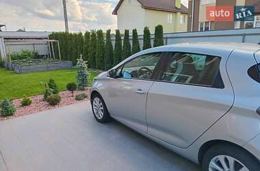 Хэтчбек Renault Zoe 2022 в 