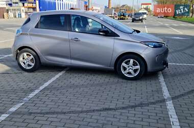 Хетчбек Renault Zoe 2015 в 