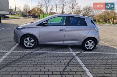 Хетчбек Renault Zoe 2015 в 