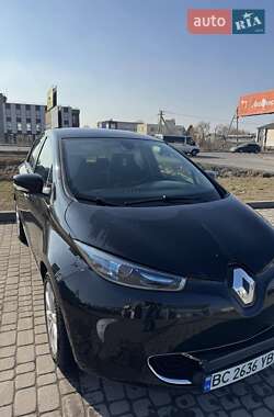 Хэтчбек Renault Zoe 2017 в 