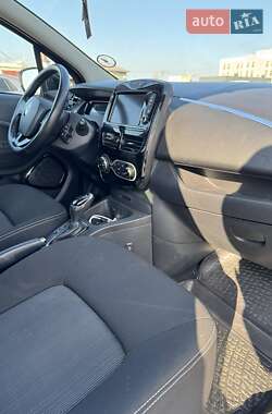 Хэтчбек Renault Zoe 2017 в 