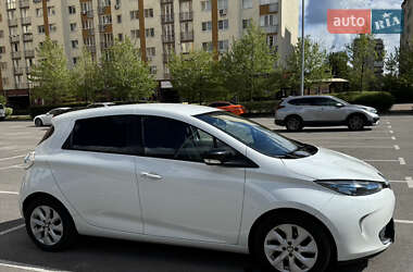 Хетчбек Renault Zoe 2017 в 
