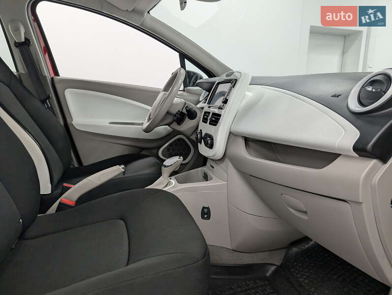 Хэтчбек Renault Zoe 2018 в Киеве